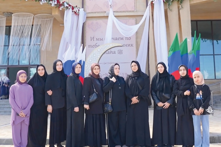 СВОялда чIварал багьадурзабазул руччабиги рачIана Аварагасул ﷺ асарал рихьизе