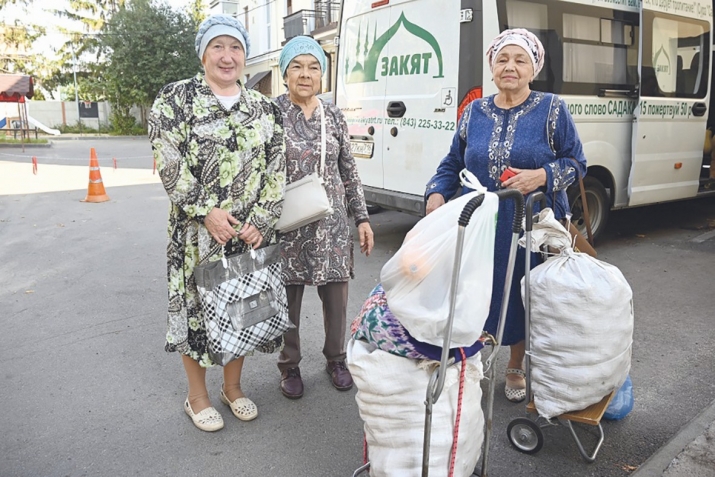“Зәкят” хәйрия фонды мохтаҗларга гошер сәдакасы тарата башлады