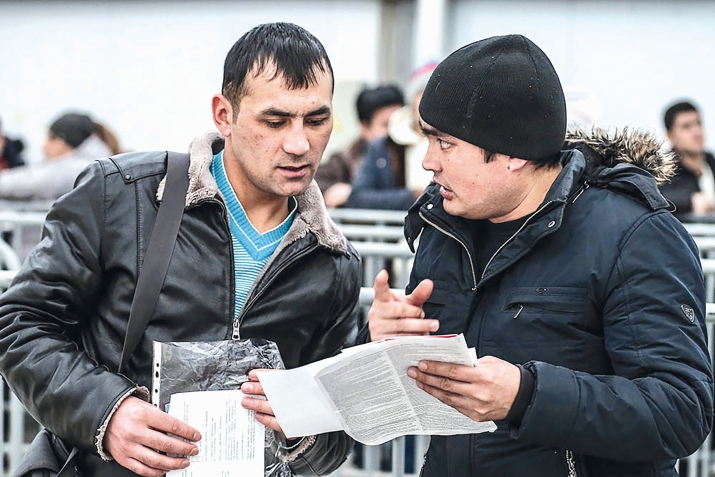Муҳоҷирон аз моҳи феврал бе ҳуҷҷат дар Русия кор карда наметавонанд
