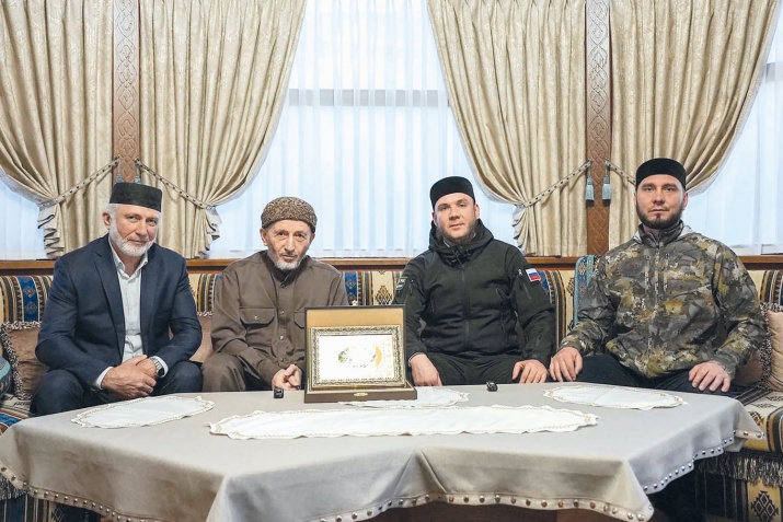 Мордовиялъул муфти ва волонтерал